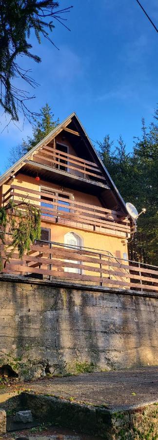 Mala Kuca, Chalet Lic